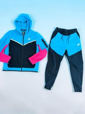 Nike Tech Fleece South Beach Set Blue Fury Fireberry Black - Hoodie M / Pants S